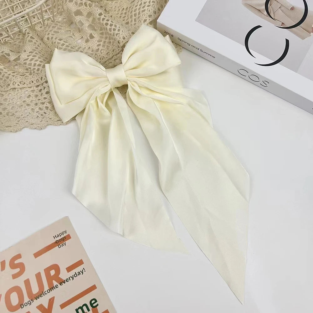 🎀 Cherry Street Satin Bow Hair Clip
